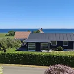 Rikulf - 150m From The Sea By Interhome